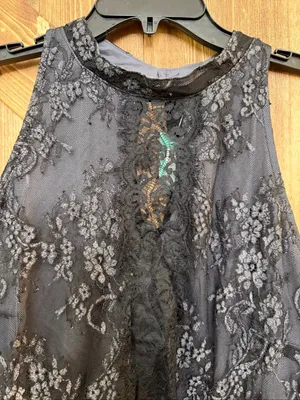 Maurices Women’s Black Gray Lace Sleeveless Tunic Top Floral NWT Size 2XL (9262) thumbnail 2