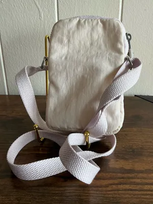 Rare Lightweight Off White Cream Kipling Tally crossbody Phone Handbag thumbnail 4