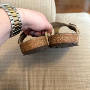 Birkenstock Gizeh in Light Gold Size 38 (US Size 7-7.5) thumbnail 11
