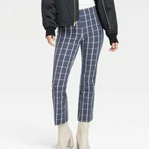 A‎ New Day Plaid Pants Sz 14 Navy Blue Windowpane Stretch Pull On Trousers Work thumbnail 10
