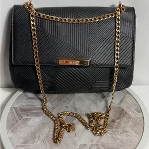 ALDO Black Textured Crossbody Bag Gold Chain Adjustable Shoulder Purse Handbag thumbnail 1