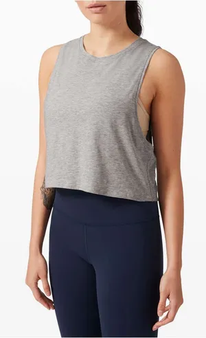 LULULEMON Cut Back Crop Tank in Heathered Core Light Grey Sz. Small thumbnail 1