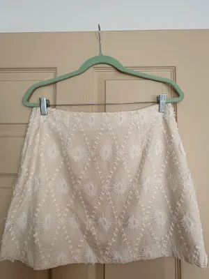 NWT Zara mini skirt size L beige/white thumbnail 2