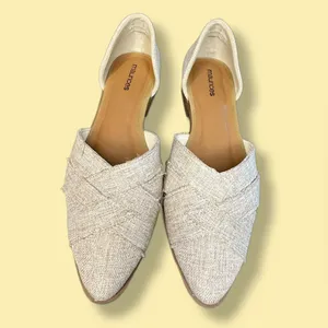 Maurice’s Shelby D’Orsay Flats Sz 7 Oatmeal Beige Tan Color Closed Almond Toe thumbnail 2
