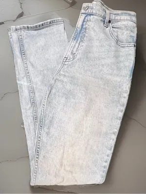 Abercrombie & Fitch Ultra High Rise 90’s Slim Straight Jeans Light Wash Sz 29 thumbnail 3