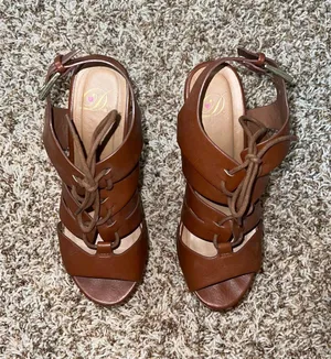 Brown Platform Wedges Size 7 thumbnail 3