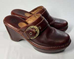 Ariat Womens 7.5B Brown Leather Wedge Clogs Buckle Mules Comfort Shoes Casual‎ thumbnail 1