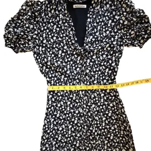 Reformation Reeds Ruffle Floral Georgette Midi Dress Size 0 Black Minimalist thumbnail 16