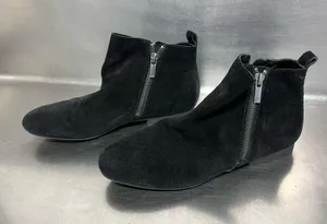 Lucky Brand Women’s Black Suede Ankle Boots - Size 8 - VGUC thumbnail 3