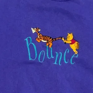 Disney Pooh Vintage 90’s Bounce Crewneck Purple Sweater Women’s Medium thumbnail 4