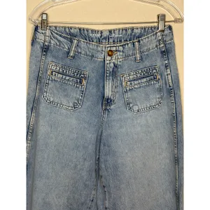 Old Navy High Rise Baggy Wide Leg Jeans Size 2 Denim Patch Pocket thumbnail 6
