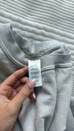 Urban Outfitters Crewneck thumbnail 3