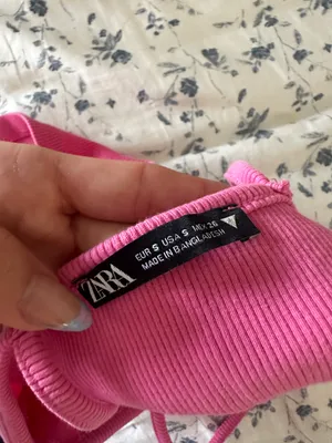 ZARA Like new hot pink halter top thumbnail 3