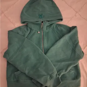 Lululemon Scuba Hoodie thumbnail 1