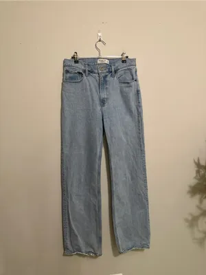 Abercrombie & Fitch High Rise 90s Relaxed Jean Size 28/6 thumbnail 6