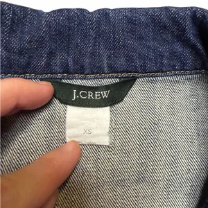 💙 J.Crew Classic Dark‎ Wash Denim Jean Jacket XS 🧵 thumbnail 5