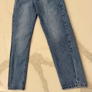 Princess Polly Two-Tone High Waisted Mom Jeans Straight Leg Women’s 6 Blue Wash thumbnail 4