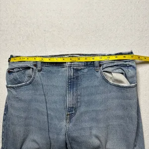 Abercrombie & Fitch 90s Straight Ultra High Rise Jeans Women’s Light Wash thumbnail 5