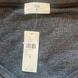 T.la Anthropologie Long Sleeve Black Peplum Shirt Sz Medium thumbnail 4