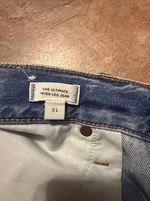 Madewell Woman’s Relaxed Wide-Leg Jeans in Light Blue 31 thumbnail 3