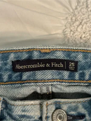 Abercrombie & Fitch Light Wash Denim Midi Skirt thumbnail 4