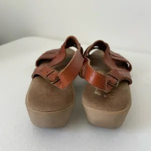 Cabin Creek Women’s interwoven strap sandals — size 8‎ thumbnail 2
