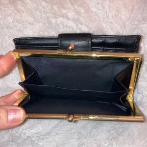 Small Black Top Grain Cowhide Leather Wallet thumbnail 4