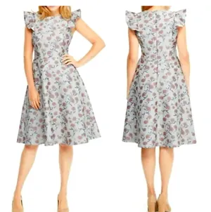 Gal Meets Glam Lola Dancing Daisy Floral Jacquard Dress thumbnail 2