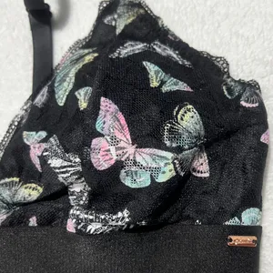 PINK Victoria's Secret Butterfly Wireless Bra Large thumbnail 4