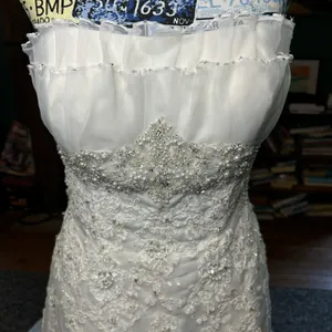 David's Bridal‎ Ivory Strapless Embroidered Organza Wedding Dress Size 8 NWT thumbnail 3