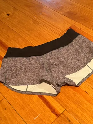 Lululemon Speed Up Low-Rise Lined Shorts 2.5” Heather Lux Multi Black/Black Size 4 thumbnail 2