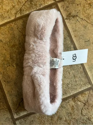 NWT UGG women’s Faux Fur Headband OS thumbnail 1