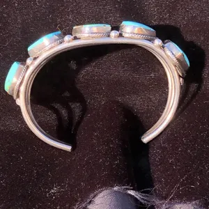 Vintage Navajo Natural Turquoise & Sterling Silver Cuff Bracelet thumbnail 2
