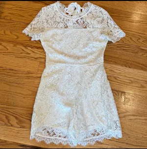 Francesca’s White Lace Romper Shorts Mini Dress Open Back Graduation M Summer thumbnail 3