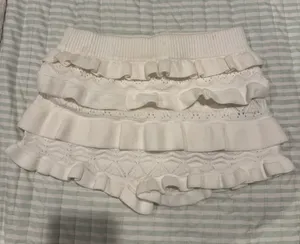 Edikted Lace Shorts Y2K Ruffled thumbnail 1