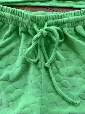Pink Lily Bright Green Pullover & Shorts thumbnail 2