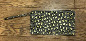 Women’s Wristlet Multiple thumbnail 1