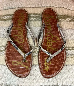 Sam Edelman Gracie Snakeskin Thong Sandals Brown Size 11 thumbnail 1
