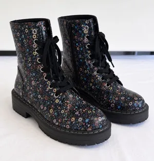 True Craft Korri 3 Floral Combat Boots Black Multicolor Lace Up Side‎ Zip 9.5 M thumbnail 1