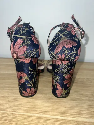 Qupid Floral Block Heel thumbnail 4