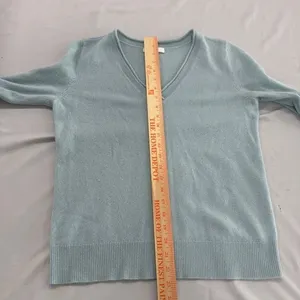 1901 Womens V-Neck 100% Cashmere Sweater Light Blue Long Sleeve Pullover Size M thumbnail 6