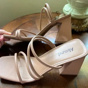 Abound Austyn Tubular Strappy Block Heeled Sandal Tan Mocha Size 10 NEW thumbnail 7