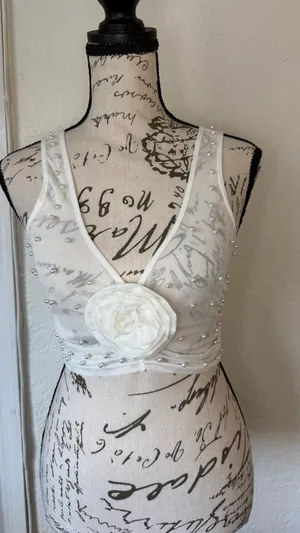 🎀 𝒿𝓊𝓈𝓉 𝒶𝓃 𝒶𝓃𝑔𝑒𝓁 🎀 Sugar Thrillz Pearl Mesh Top ✨ White thumbnail 5