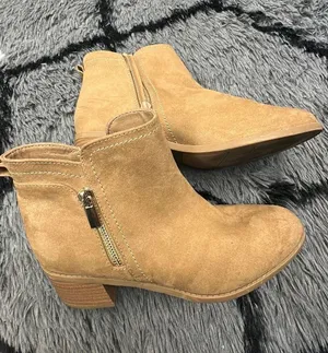 Sh13. Lauren Conrad size 7.5 thumbnail 1