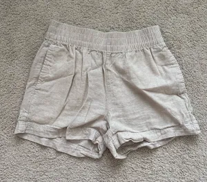 Old Navy Light Beige High-Waist Elastic Shorts thumbnail 1