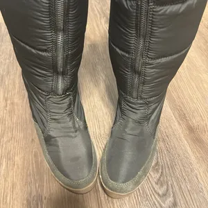 JUICY COUTURE Faux Fur Lined Knee High Platform Wedge boots Full Zip Green SZ 8‎ thumbnail 4