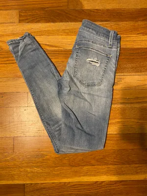 Day Trip Jeans thumbnail 3