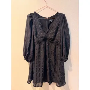 Lulus Womens Mini Dress M Black Jacquard Stripe Ruffle V-Neck Balloon Sleeve thumbnail 4