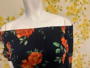 Off-Shoulder Navy Floral Women's Top with Orange Blooms size M thumbnail 2