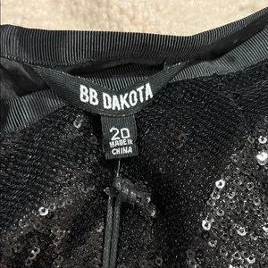 Elegant Black Sequin Mini Skirt Size undefined thumbnail 2